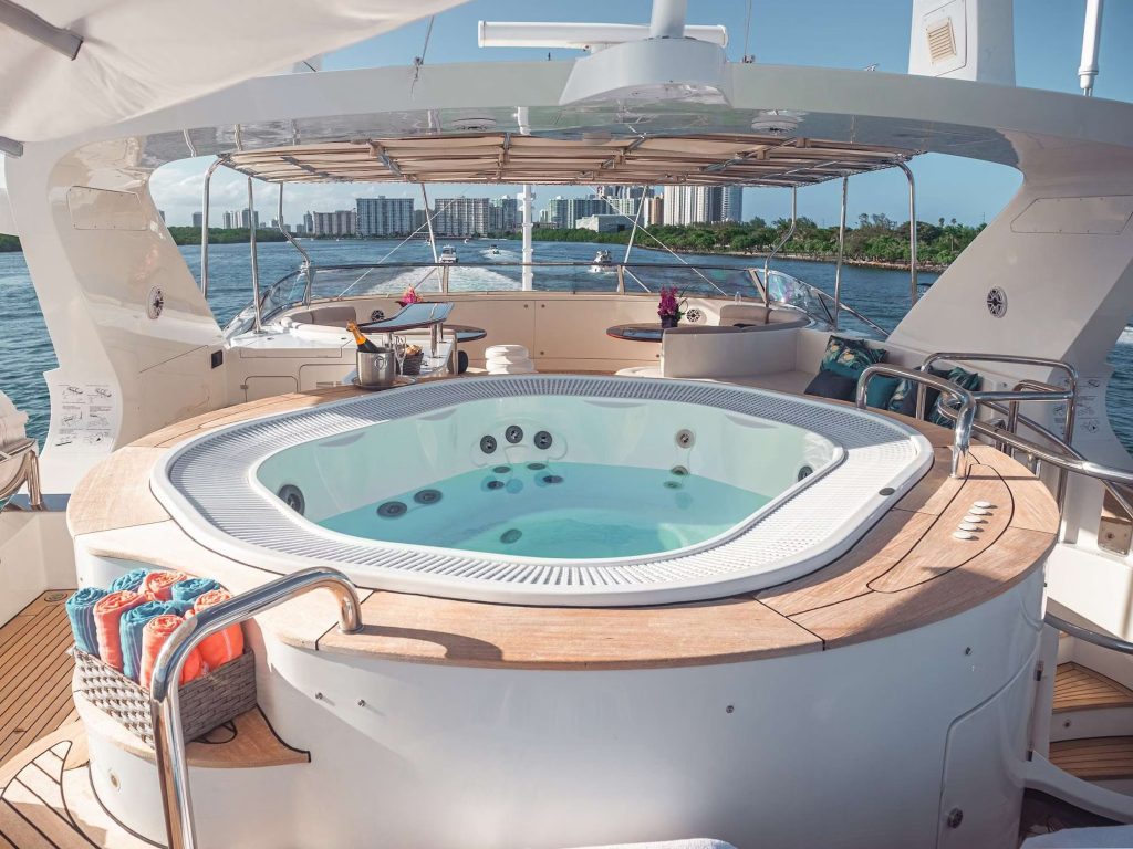 Luxury Yacht Vacations in The Bahamas